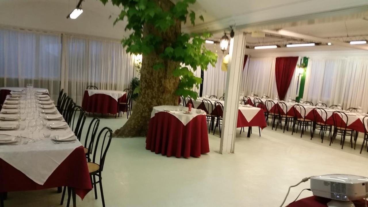 Hotel Villa Robinia Genzano di Roma Dış mekan fotoğraf