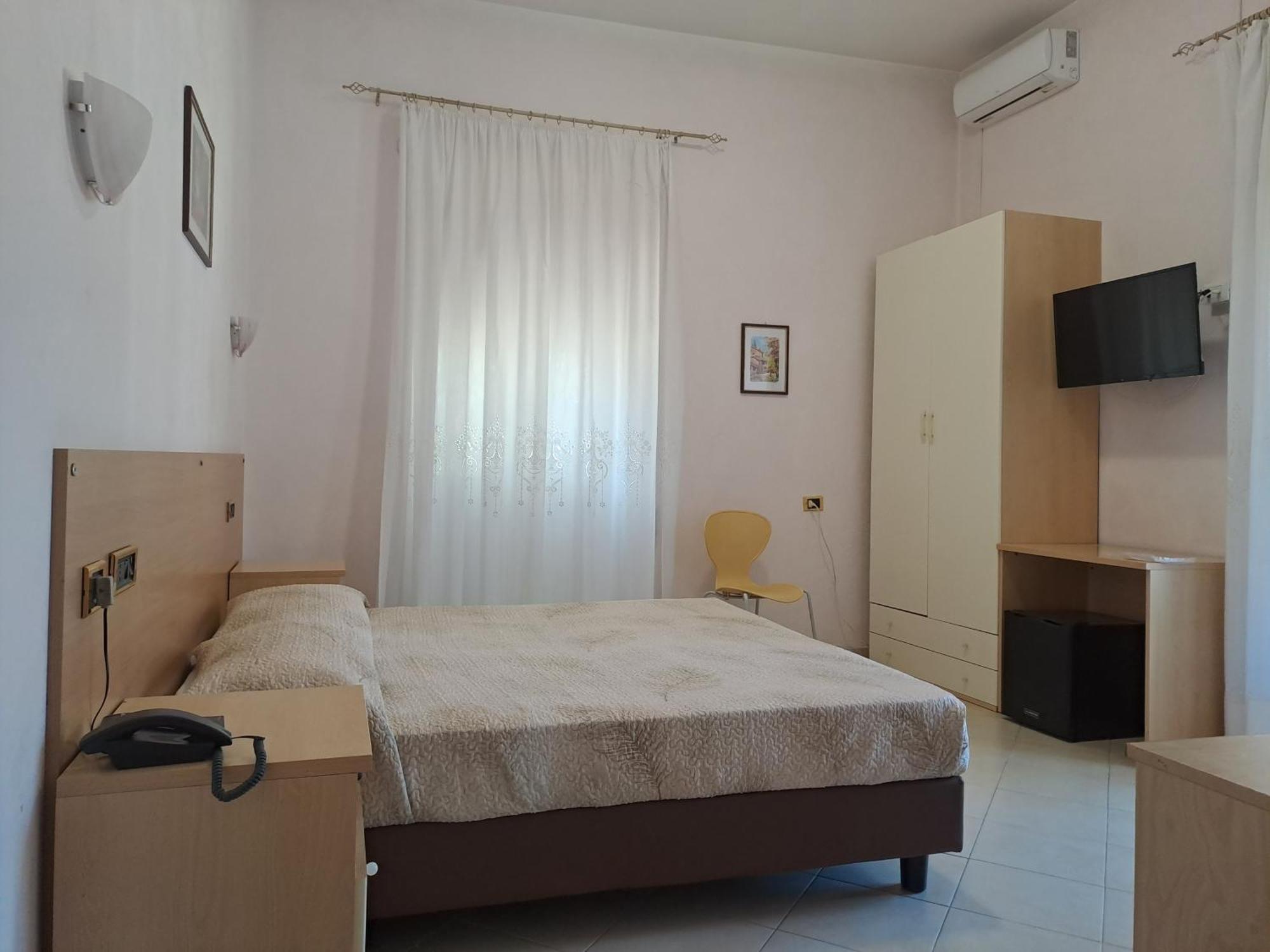 Hotel Villa Robinia Genzano di Roma Dış mekan fotoğraf