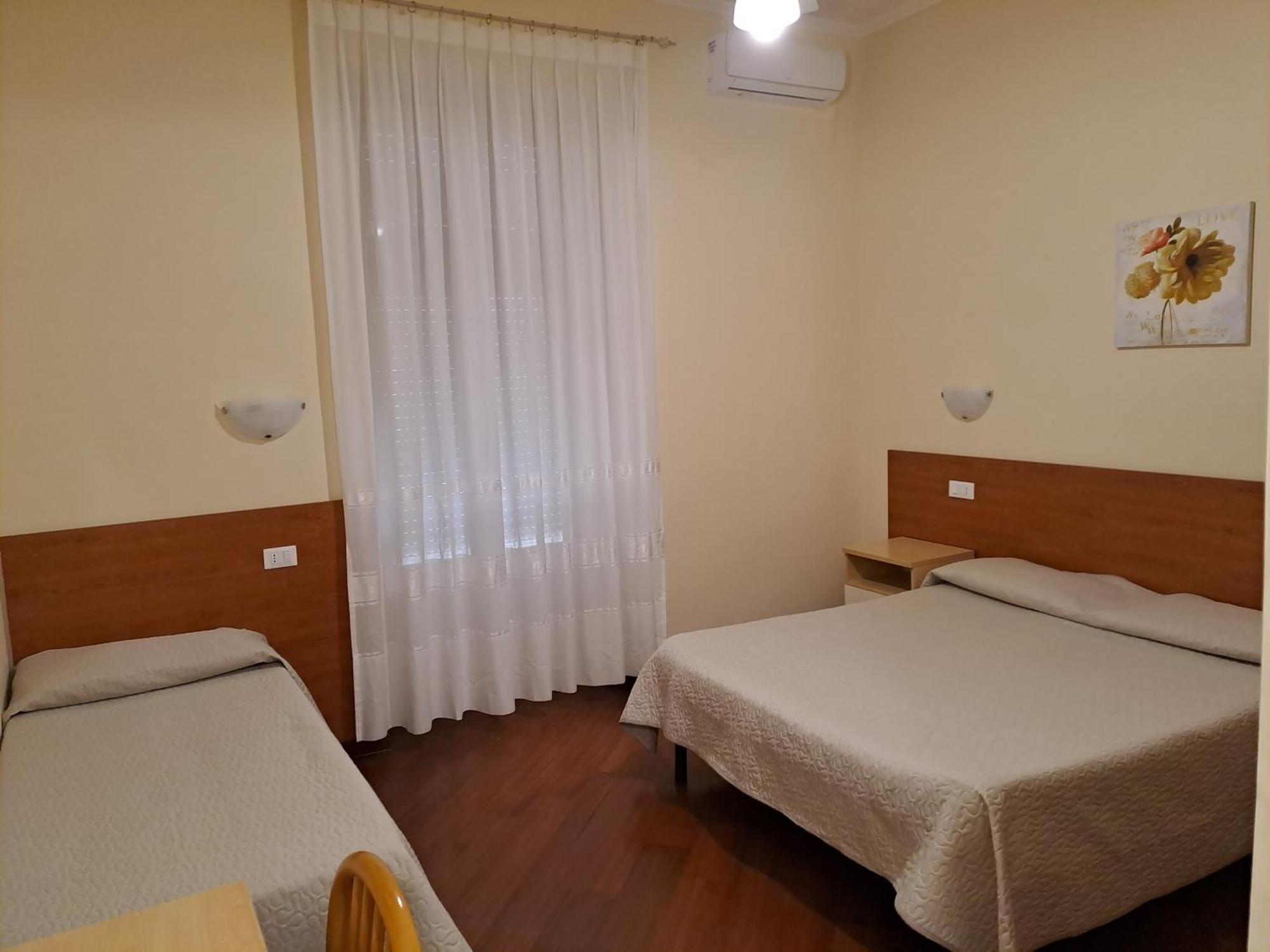 Hotel Villa Robinia Genzano di Roma Dış mekan fotoğraf