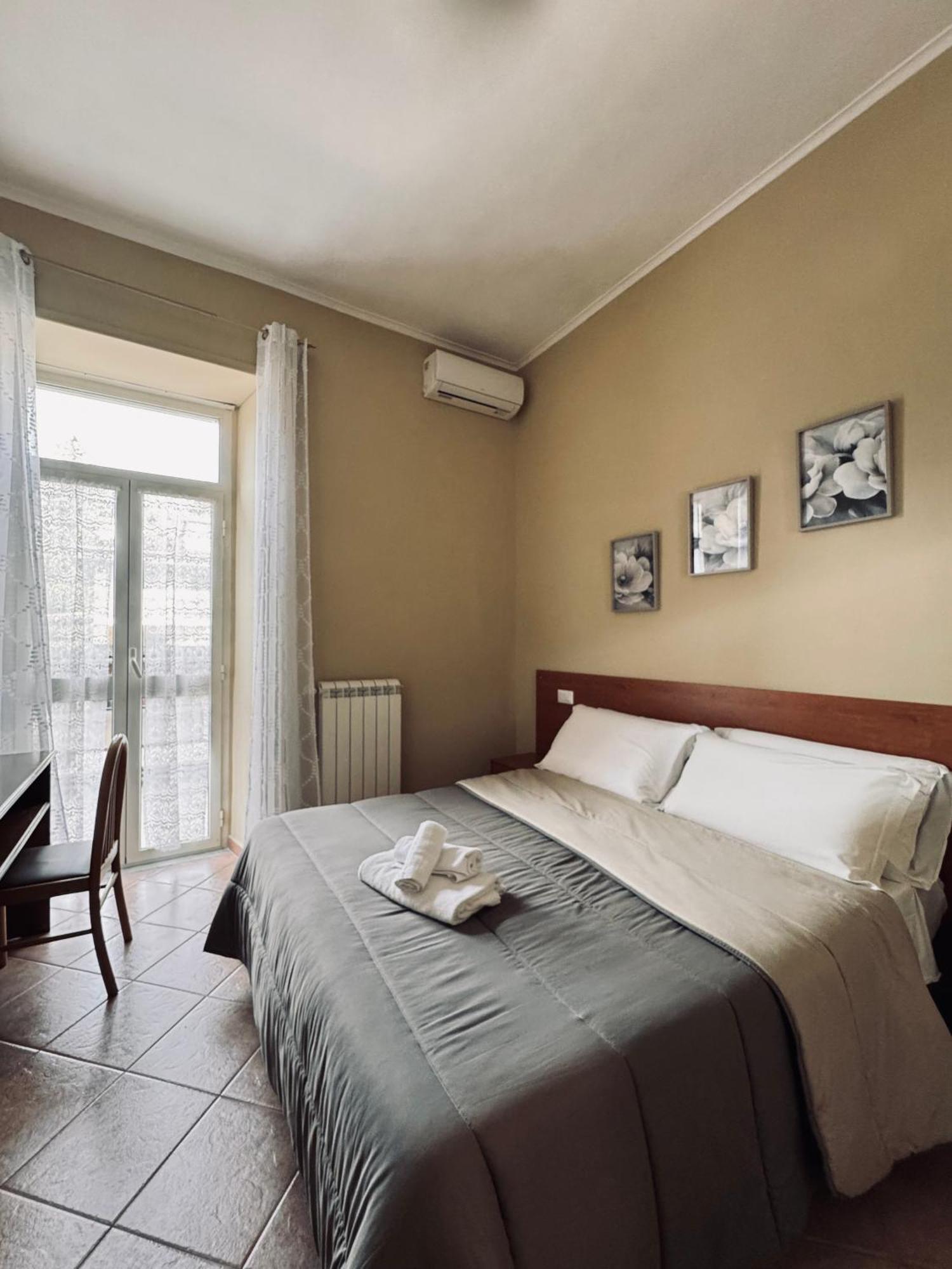 Hotel Villa Robinia Genzano di Roma Dış mekan fotoğraf