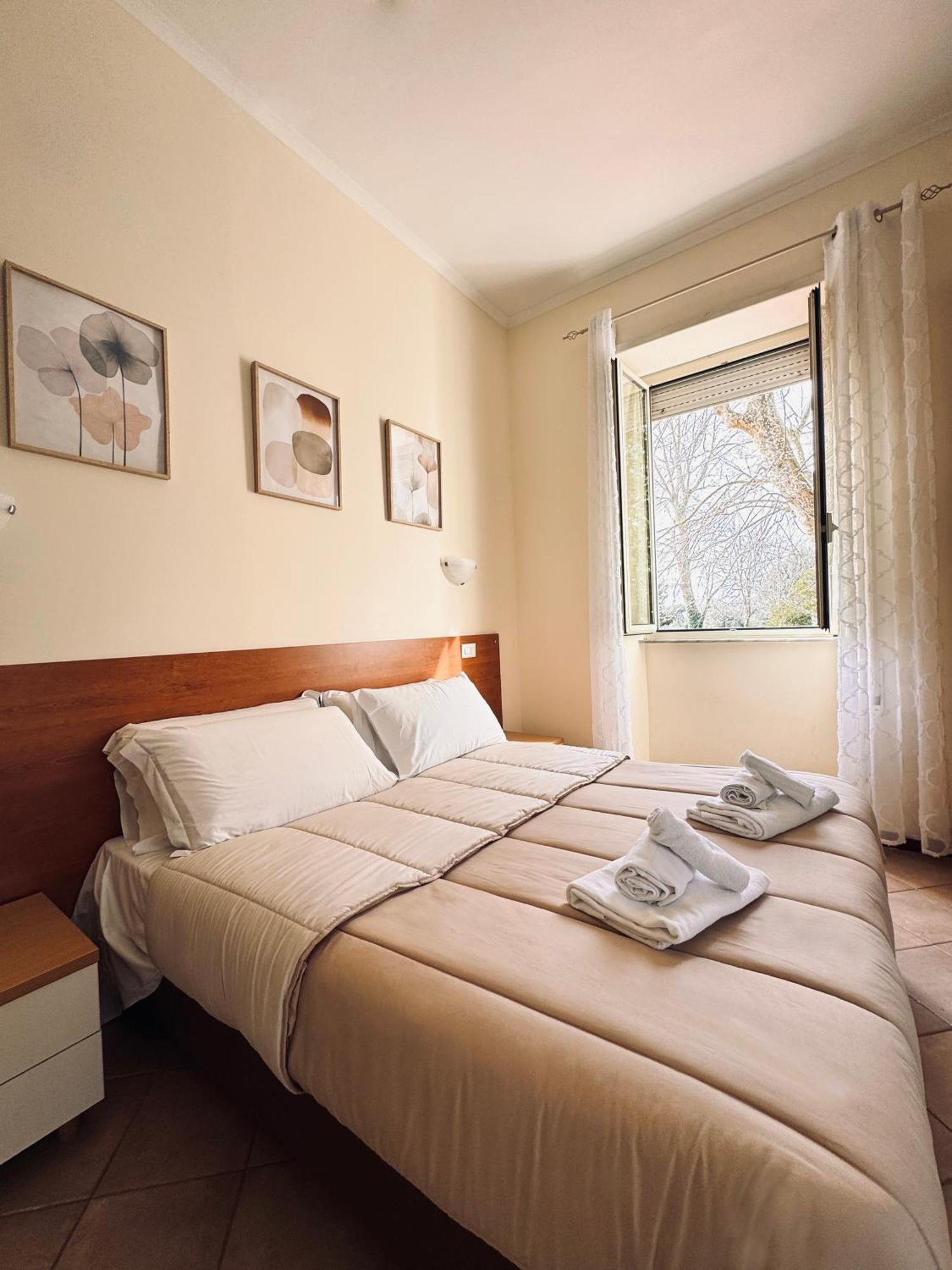 Hotel Villa Robinia Genzano di Roma Dış mekan fotoğraf